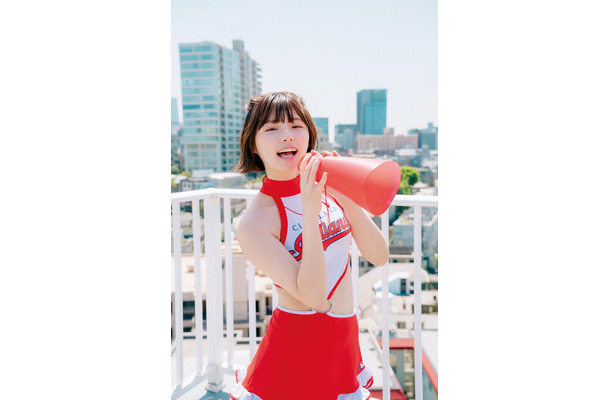 撮影：篠田直人　・ヘアメイク：野中美希　・スタイリング：米丸友子
