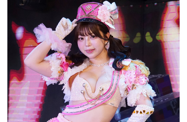 バーレスク東京・もも【写真：竹内みちまろ】