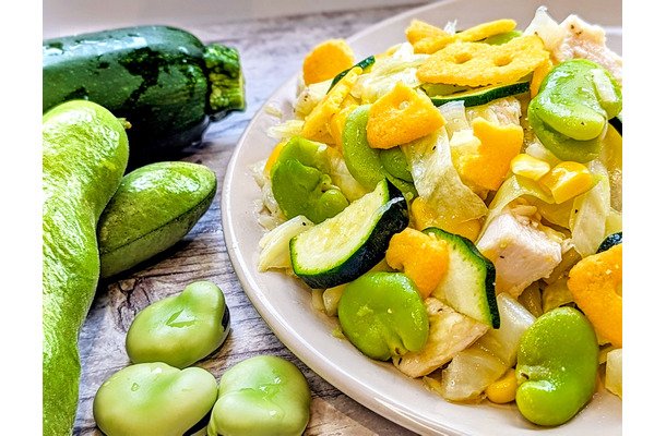 新緑野菜のサラダ カリカリチーズ添え