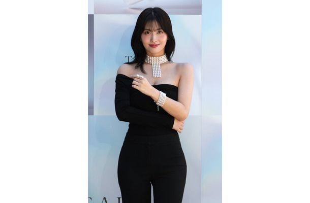 MOMO(TWICE)【撮影：小宮山あきの】