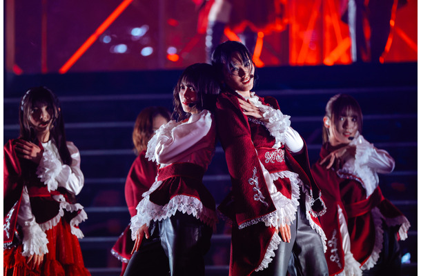 「4th ARENA TOUR 2024 新・櫻前線 -Go on back?- IN 東京ドーム」ライブ写真（撮影：上山陽介）