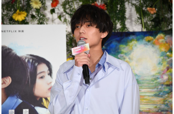 永瀬廉「ここまでがっつり恋愛に焦点を当てた作品は初めて」……Netflix映画『余命一年の僕が、余命半年の君と出会った話。』