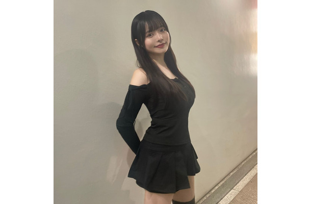 高鶴桃羽（写真は高鶴桃羽の公式インスタグラムから）※所属事務所に掲載許諾をもらってます