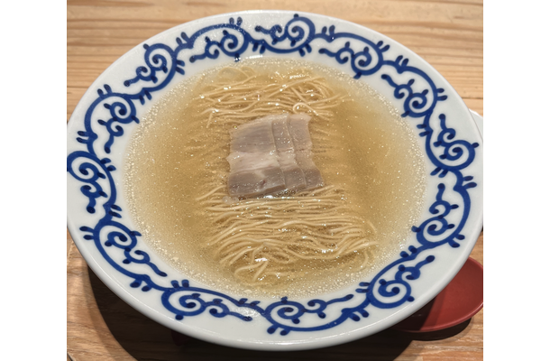 豚そば（880円）