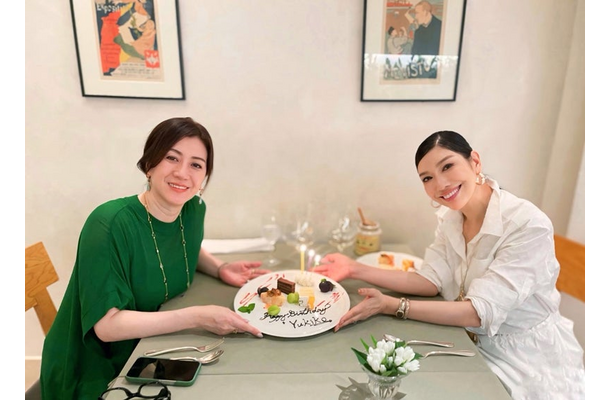 野々村友紀子氏とアンミカ（写真はアンミカの公式ブログから）