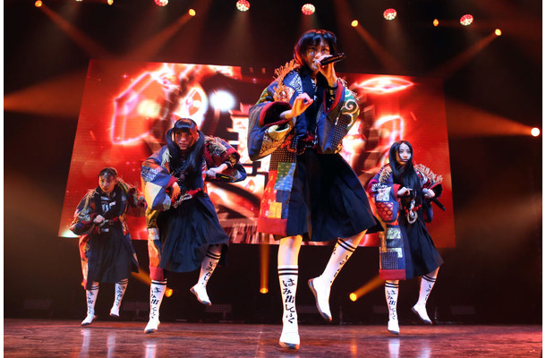 ロンドン公演の新しい学校のリーダーズ(Photo by Chiaki Nozu/WireImage)