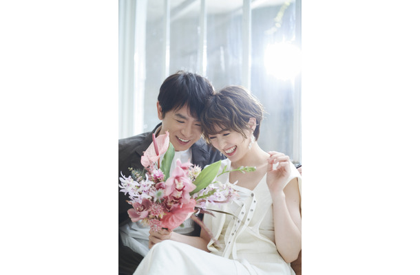 濱口優と南明奈が結婚6周年！誓い新たなセレモニーに大興奮