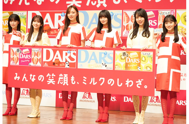 乃木坂46【写真：竹内みちまろ】