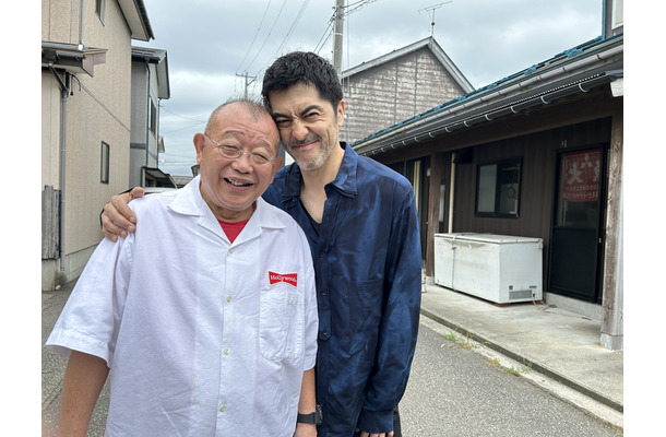 スカパラ谷中、NHK『鶴瓶の家族に乾杯』に初登場！新潟県糸魚川市で“ぶっつけ本番旅”