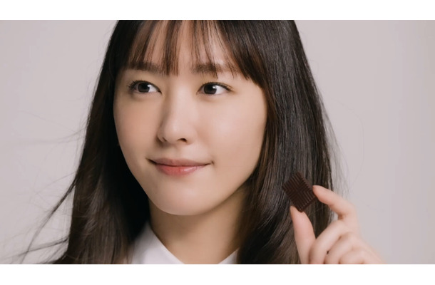 新垣結衣出演『明治ザ・カカオ』メイキングカット