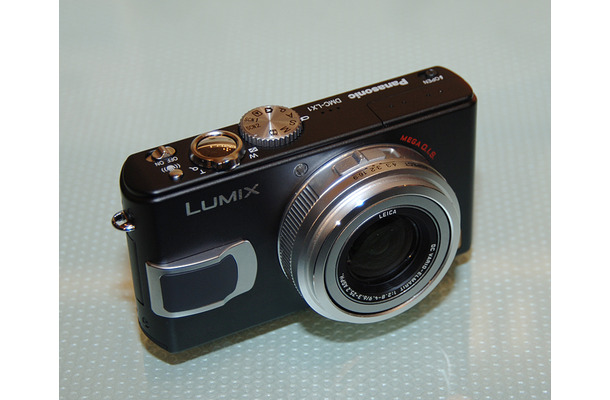LUMIX DMC-LX1