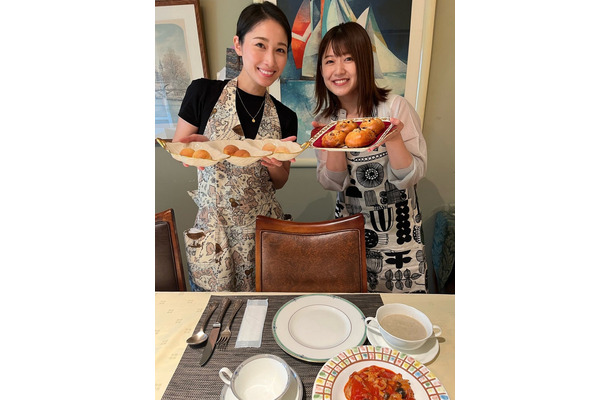 尾崎里紗アナ、元ZIP!リポーター・熊谷江里子とパン教室へ！エプロン姿での2ショット