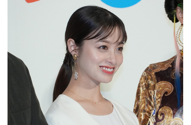 橋本環奈【撮影：小宮山あきの】