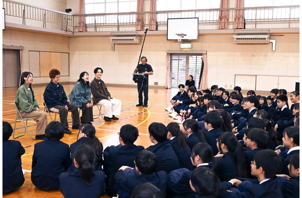 NHK「SONGS 緑黄色社会」12/5（木）放送　(C)NHK