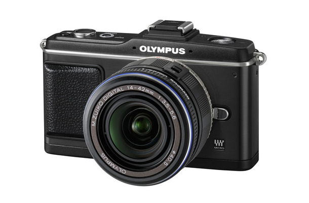 標準ズーム使用の「OLYMPUS PEN E-P2レンズキット」（ブラック）