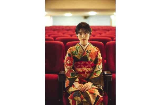 「20±SWEET[トゥエンティ・スウィート] 2025 JANUARY」（東京ニュース通信社刊）撮影／高橋慶佑