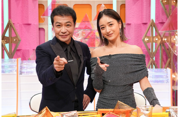 左から）中山秀征、池田美優(C) フジテレビ