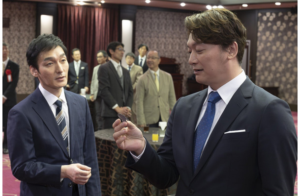 木曜劇場『日本一の最低男 ※私の家族はニセモノだった』　(C)フジテレビ