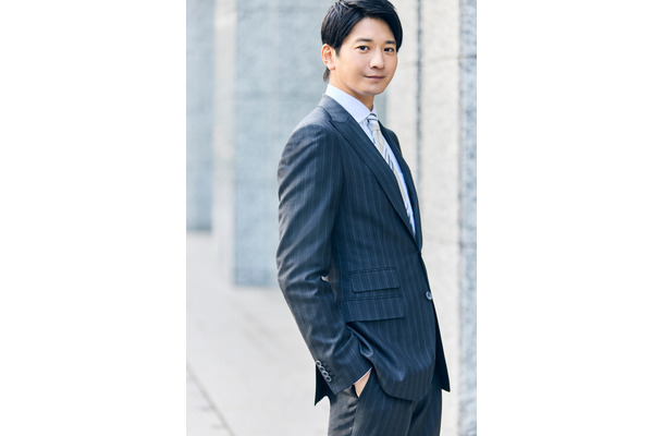 俳優の向井理を起用した「D’URBAN」の新ビジュアル