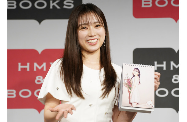 矢吹奈子【写真：竹内みちまろ】