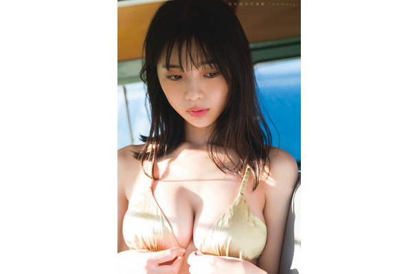 菊地姫奈の写真集『memory』（講談社）　（C）Takeo Dec.