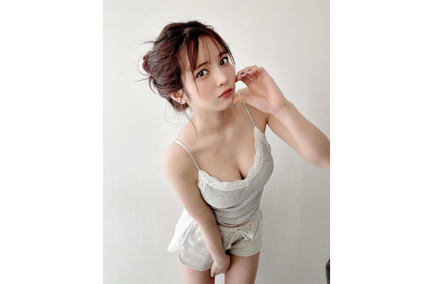 黒嵜菜々子（写真は黒嵜菜々子の公式インスタグラムから）※所属事務所に掲載許諾をもらってます