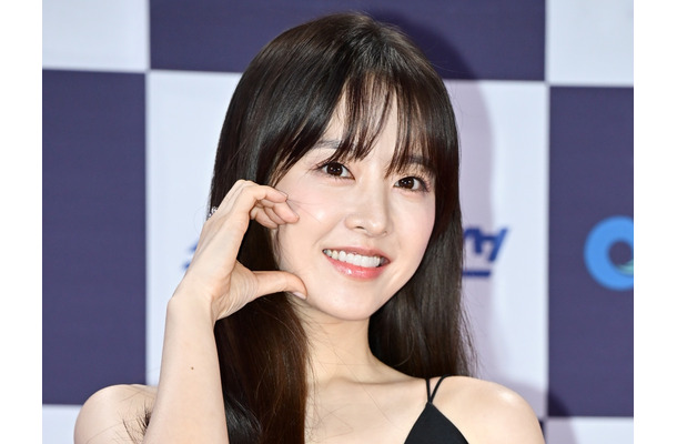 ポニーテール姿にファン悶絶…パク・ボヨン、7年ぶりファンミ前に“ビジュアル全盛期”更新【PHOTO】