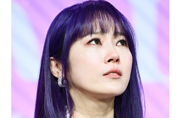 いつの間にか3億円もの借金が…韓国女性歌手が明かした壮絶過去　転機となった夫との出会い