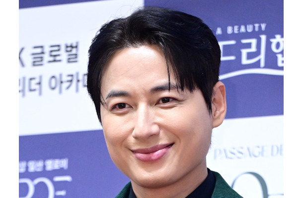 “14歳下の日本人ファン”と結婚した韓国俳優、10年間悩む症状を告白　娘のレーザー治療にも言及