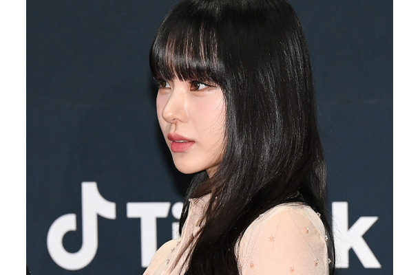 抱き合う写真が拡散され熱愛説…SHINee・テミンの“お相手”と目される美人ダンサーがヤバい