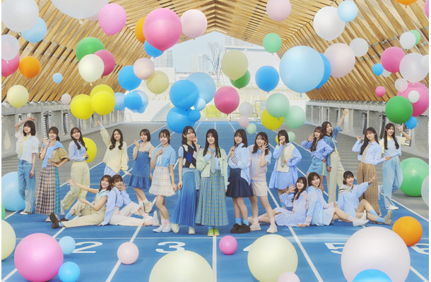 日向坂46の新アーティスト写真