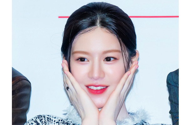 白衣を脱いで…コ・ユンジョン、ブラックドレスで放つ“妖艶さ”に釘付け「渇望が生まれる」【PHOTO】