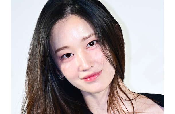 大谷翔平も目撃した“レギンス始球式”で日本でも一躍有名に！韓国美人女優の極細ウエスト＆完璧Sライン