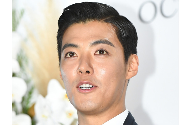 “日本国籍を放棄”して韓国人になった男性歌手、元五輪スケーターの妻に頭が上がらない理由語る