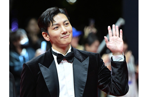 俳優チ・チャンウク、日本でのコンサートツアーを成功裏に終了！計1万6500人が熱狂