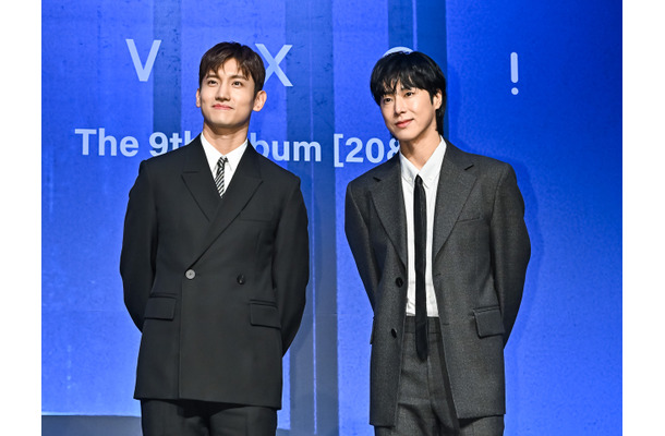 東方神起、日本の人気俳優との“仲良し3SHOT”に反響「素敵な友情」「3人組さいこう～」【PHOTO】