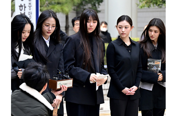 “韓国の小室哲哉”がNewJeans問題に苦言「若い彼女たちを表に立たせるのは暴力だ」