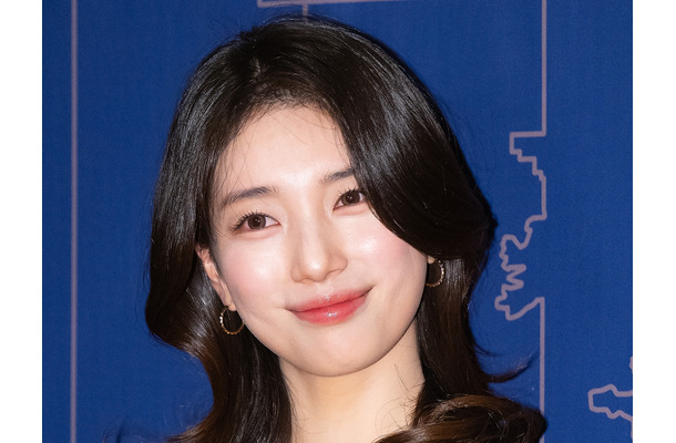 清楚な顔にタトゥーのギャップ…スジ、“逆ハーレム”作品で女帝に？人気ウェブ小説の実写版で主演か