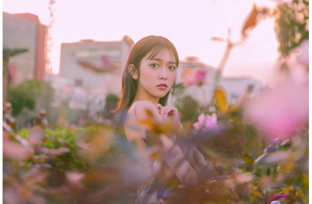 背中開きドレスのカット