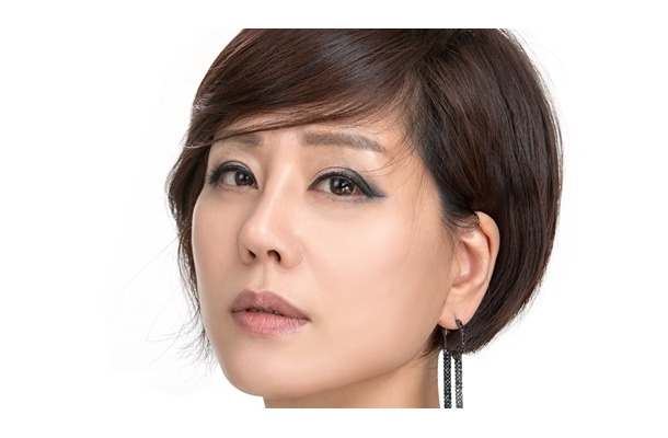 「胸元にお金をスッと…心折れた」韓国女性歌手、駆け出し時代の“性被害”を告白