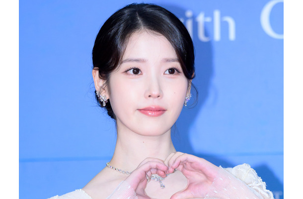 歌手IU、約8年ぶりのリメイクアルバム！5月27日に『A Flower Bookmark 3』リリース決定