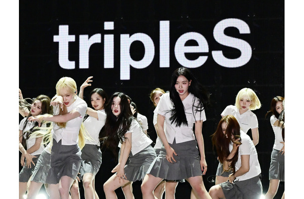 総勢“24人組”グループtripleS、最新アルバムが初動51万枚でキャリアハイ更新　MVも世界的ヒット中