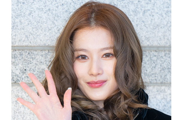 TWICE・サナ、モモとデビュー前にこっそり日本に帰ろうとしたエピソード披露「事務所に密かに…」