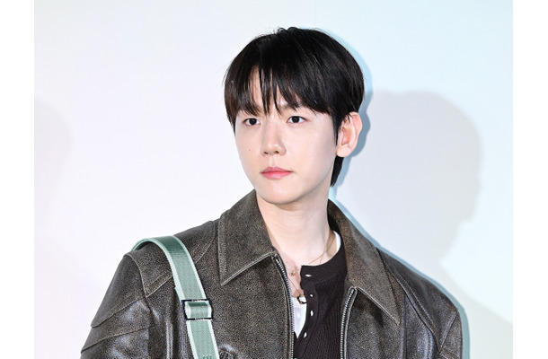 EXO・ベクヒョン、新曲『Elevator』MVで幻想的な魅力の人物に惹かれる…続編も暗示か