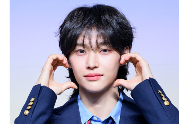 RIIZE・ウォンビン、赤髪×がっしり二の腕にファン悶絶「タンクトップは反則…」【PHOTO】
