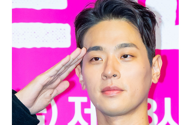 モテたくて“中3”でタバコに手を出すも…韓国俳優のほろ苦青春エピソードに涙