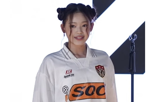 BLACKPINKと同じ“4人組”！YG新ガールズグループ、1人目のメンバーはオーストラリア出身15歳