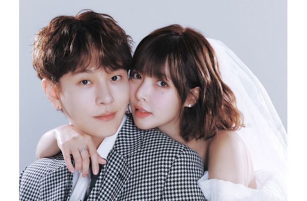 キス写真で“ラブラブ”アピール…ヒョナ♡ヨン・ジュンヒョン、新婚の甘すぎる日常を公開【PHOTO】