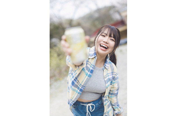 たにりか（谷梨花）153cm  1stデジタル写真集『週末ふたりキャンプ』　撮影：藤本和典