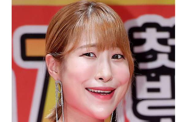 豊胸で「AからE」　“元カレは日本人”の韓国芸人が自宅で盗撮被害「ずっと見られてる感じ」